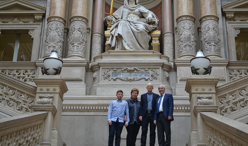  Illustration: Präsident des Verwaltungsgerichtshofs des Fürstentums Liechtenstein auf Besuch beim Obersten Gerichtshof.