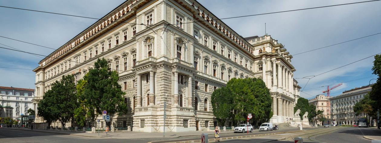 Justizpalast in Wien, Außenansicht