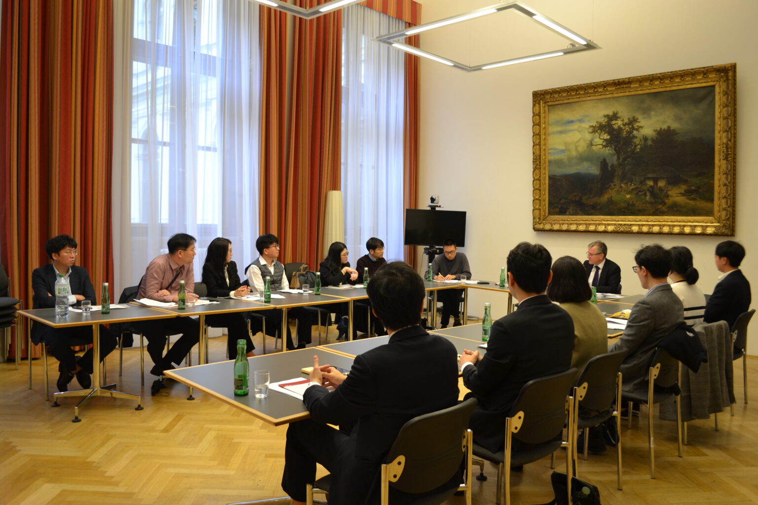 Jürgen Rassi Besuch einer koreanischen Delegation beim Obe... | OGH | ogh.gv.at