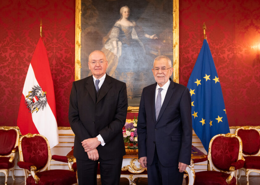 Illustration: Antrittsbesuch des OGH-Präsidenten bei Bundespräsident Van der Bellen